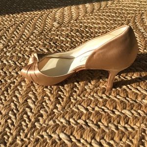 michaelangelo Shoes - Gold/tan shiny heels michaelangelo Shoes - Gold/tan shiny heels